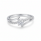 Anillo Abrazo Allegra de plata 925 con diseño cruzado y brillo central