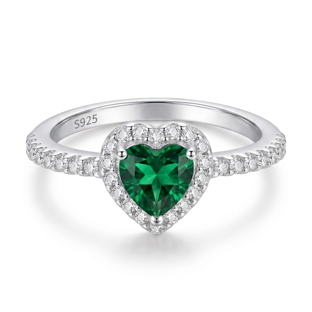 Anillo corazón verde en plata 925 con halo brillante y aro delicado