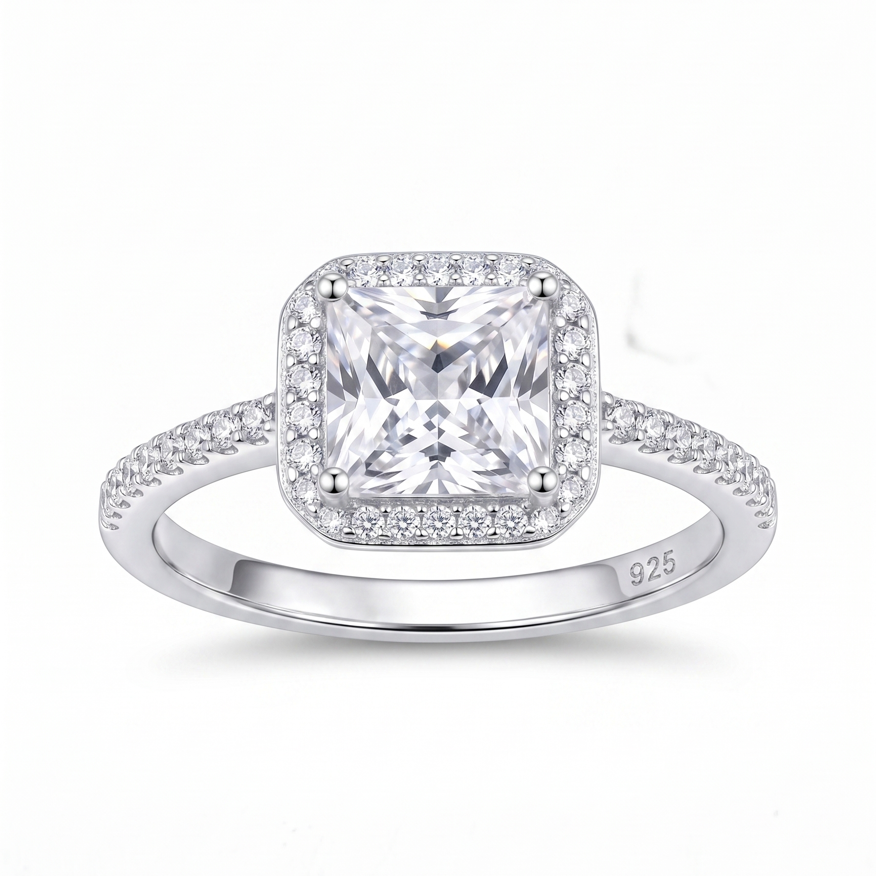 Anillo Halo Verona de plata 925 con centro cuadrado y halo brillante