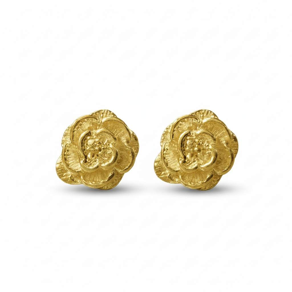 Aretes flor dorada bañados en oro 18k sobre plata 925 de 0.9 cm