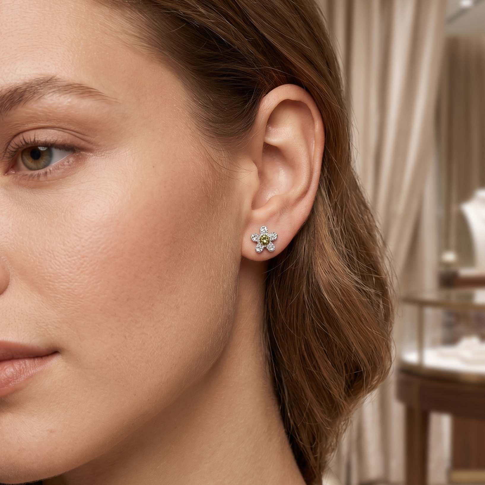 Aretes de plata 925 con diseño floral y broche tipo mariposa