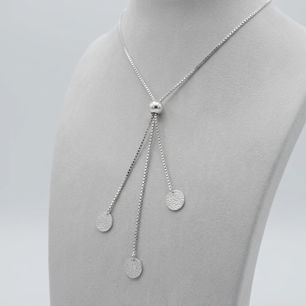 Collar de plata 925 con tres dijes redondos texturizados en caída