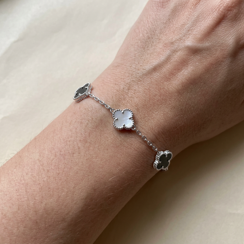 Pulsera Trébol Évora Duo de plata 925 con detalles blancos y negros